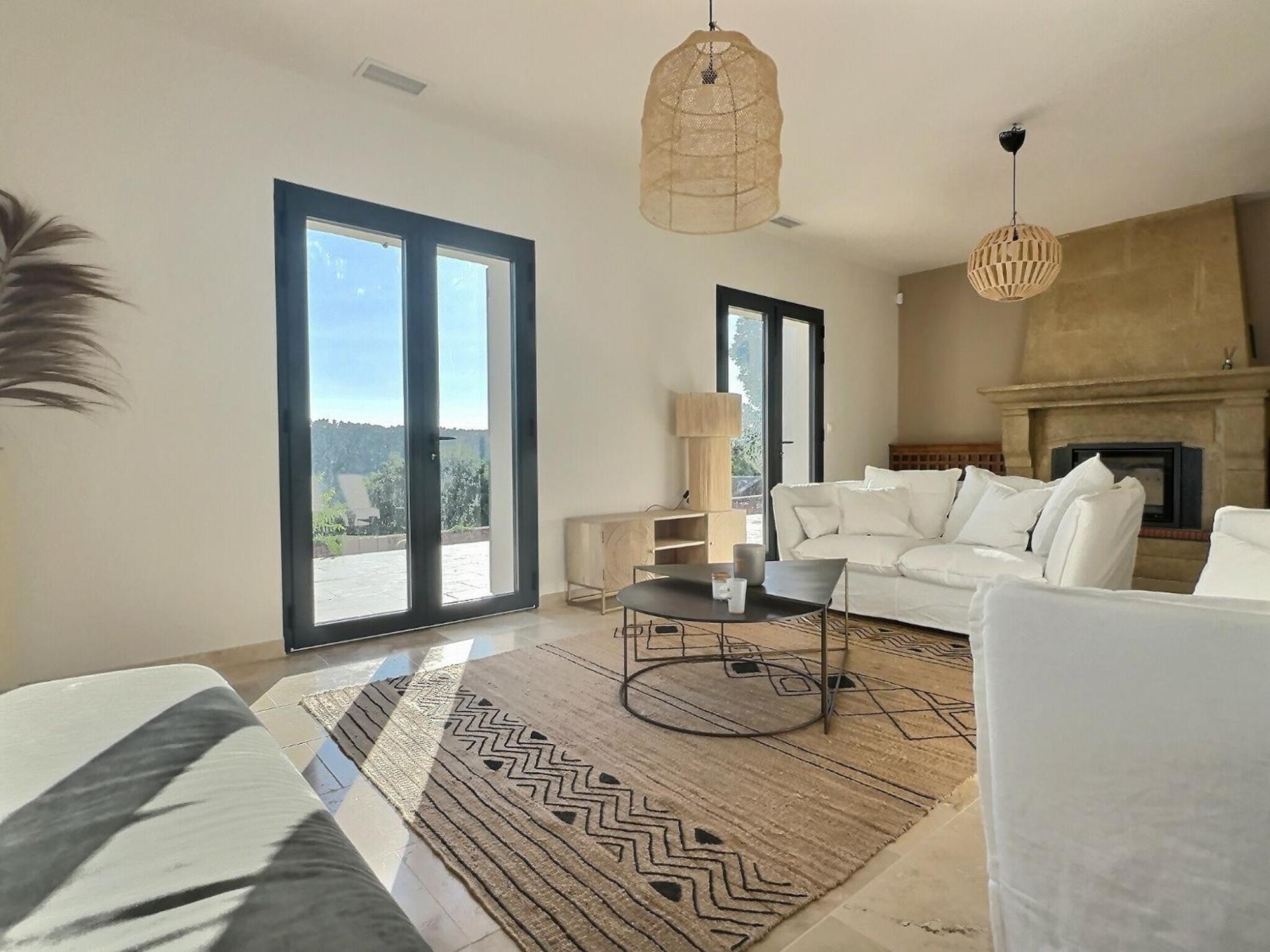 Sous Le « Figuier » Villa Cornillon-Confoux Екстериор снимка