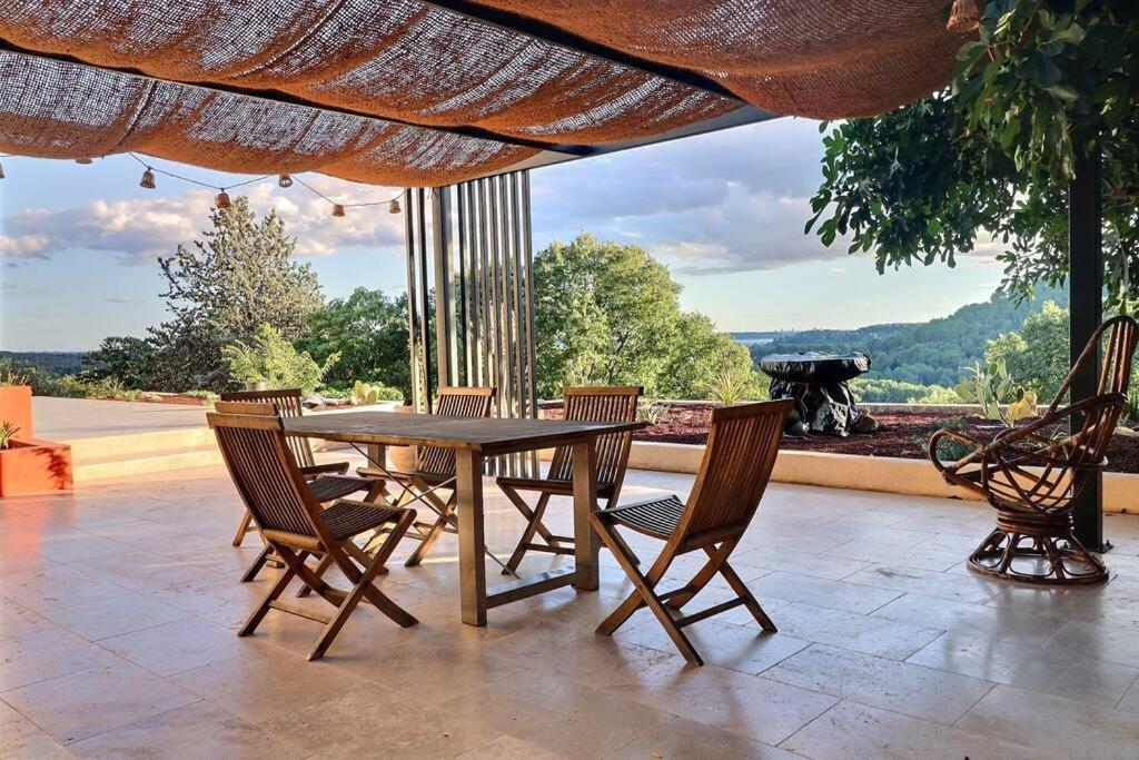 Sous Le « Figuier » Villa Cornillon-Confoux Екстериор снимка
